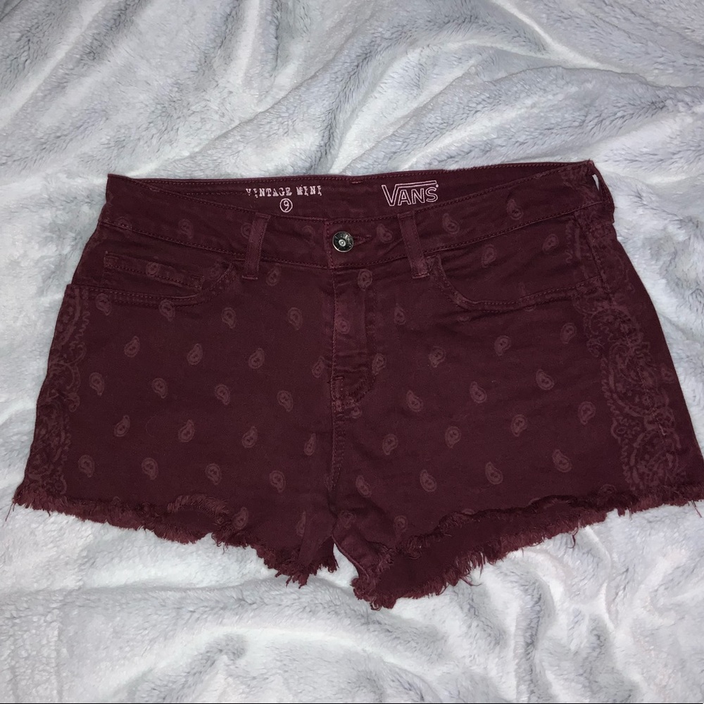 vans paisley patterned maroon shorts
